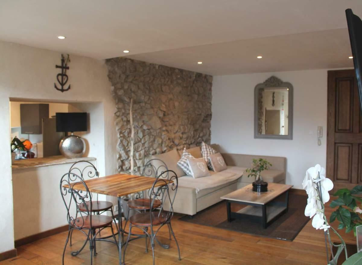 Les Calades Du Ventoux Apartment มงต์เบริง-เลส์-แบงส์ ภายนอก รูปภาพ