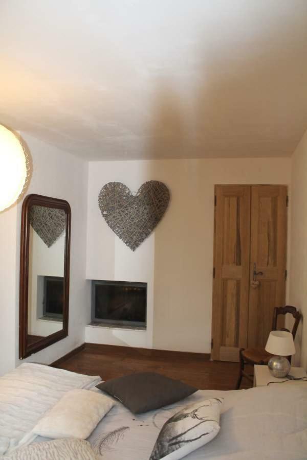Les Calades Du Ventoux Apartment มงต์เบริง-เลส์-แบงส์ ภายนอก รูปภาพ