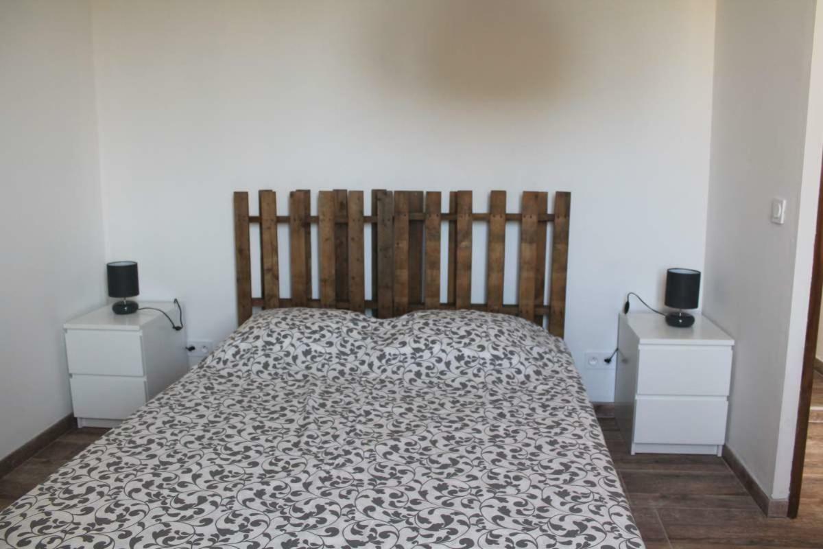 Les Calades Du Ventoux Apartment มงต์เบริง-เลส์-แบงส์ ภายนอก รูปภาพ
