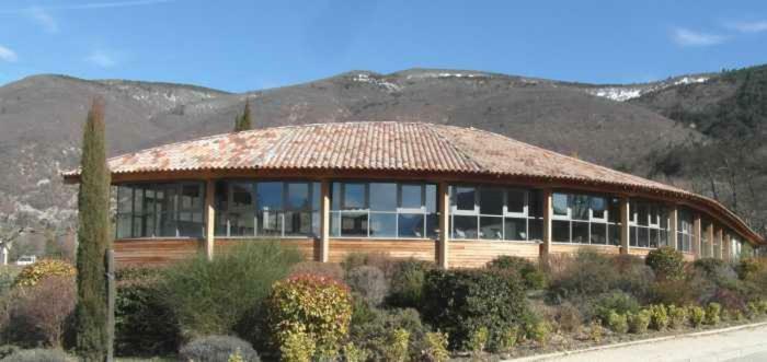 Les Calades Du Ventoux Apartment มงต์เบริง-เลส์-แบงส์ ภายนอก รูปภาพ